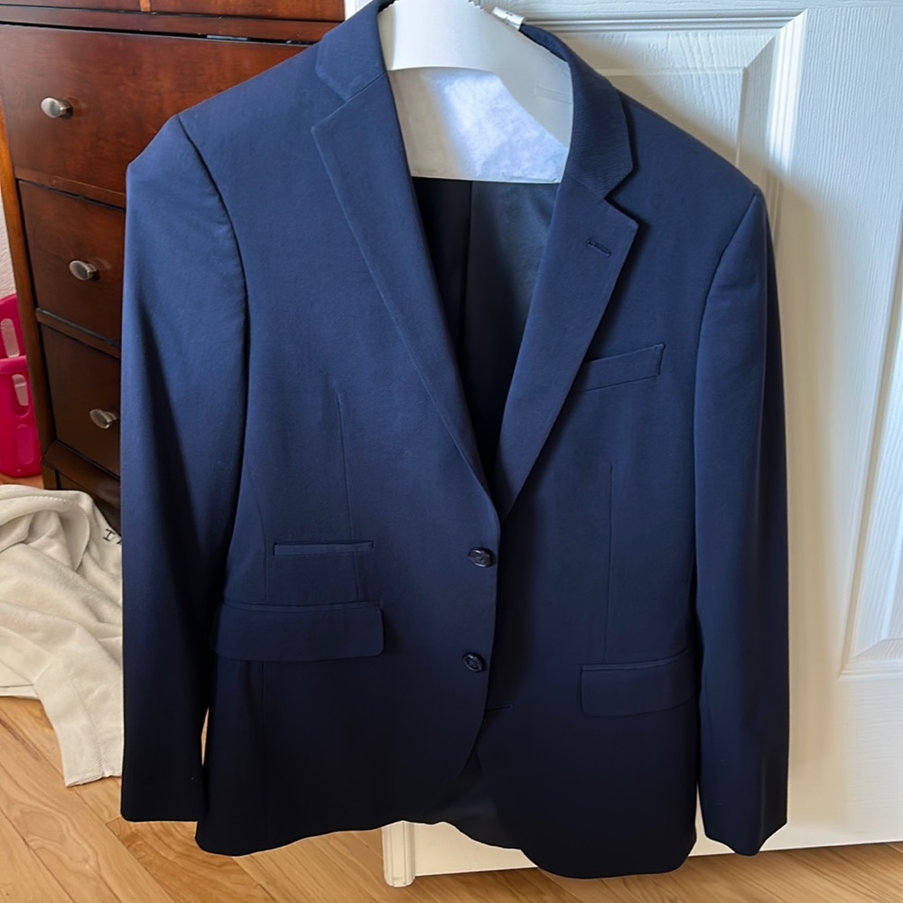 Navy blue men’s suit